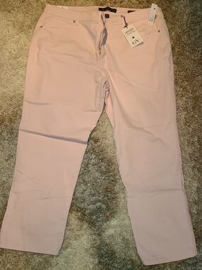 Gloria Vanderbilt Amanda Straight Leg Jeans in Light Pink